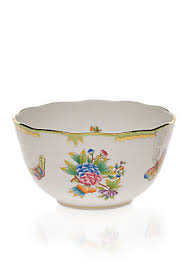 Queen Victoria Round Bowl Green Border
