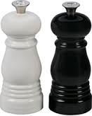 Petite Salt/Pepper Mill Set Black & White