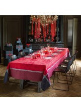 Etoiles d'hiver Tablecloth 69"x126"-Holly