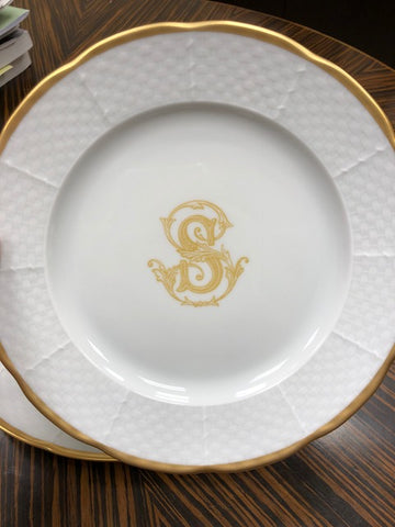 Weave Gold Dinner Plate with Gold Monogram